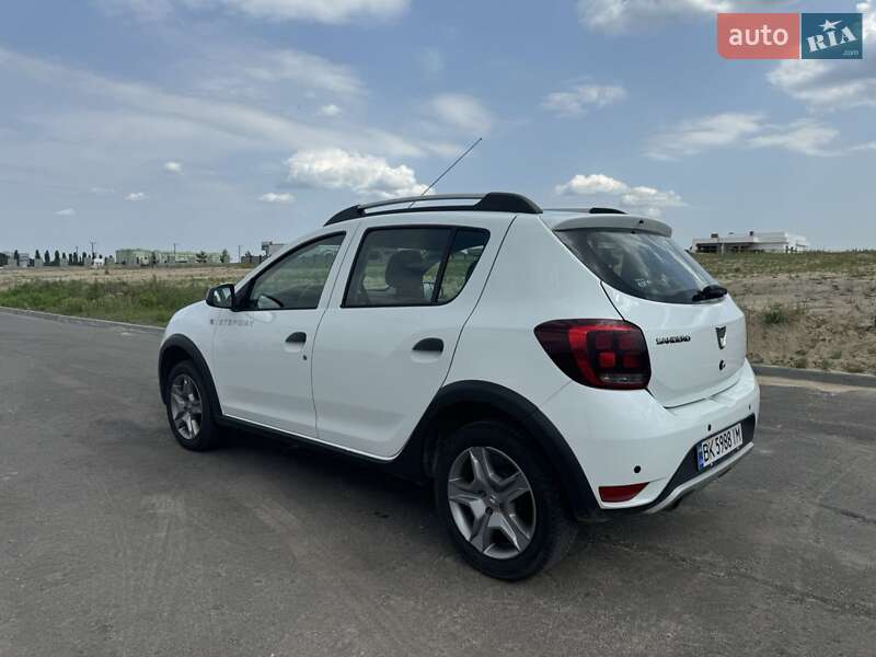 Внедорожник / Кроссовер Dacia Sandero StepWay 2018 в Ровно