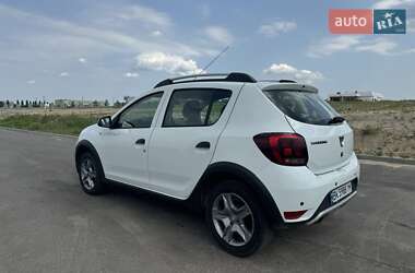 Позашляховик / Кросовер Dacia Sandero StepWay 2018 в Рівному