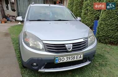 Внедорожник / Кроссовер Dacia Sandero StepWay 2010 в Бурштыне