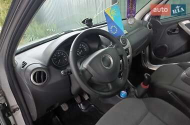 Внедорожник / Кроссовер Dacia Sandero StepWay 2010 в Бурштыне