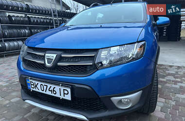 Позашляховик / Кросовер Dacia Sandero StepWay 2014 в Рівному