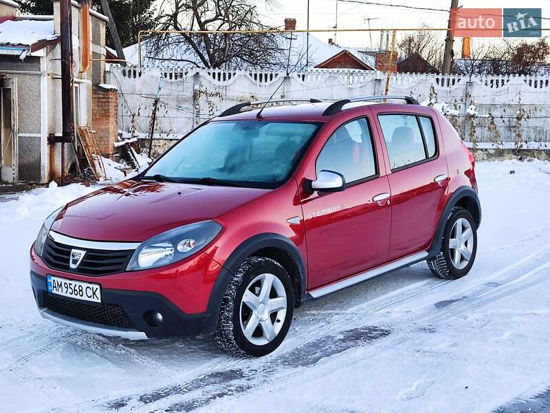 Позашляховик / Кросовер Dacia Sandero StepWay 2012 в Бердичеві