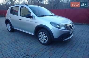 Внедорожник / Кроссовер Dacia Sandero StepWay 2010 в Коломые