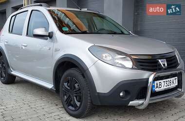 Внедорожник / Кроссовер Dacia Sandero StepWay 2011 в Виннице