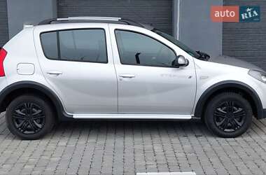 Внедорожник / Кроссовер Dacia Sandero StepWay 2011 в Виннице