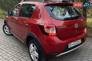 Внедорожник / Кроссовер Dacia Sandero StepWay 2016 в Дрогобыче