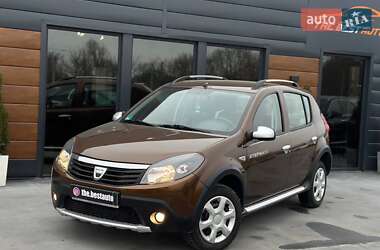 Внедорожник / Кроссовер Dacia Sandero StepWay 2012 в Ровно