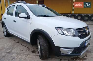 Внедорожник / Кроссовер Dacia Sandero StepWay 2015 в Черкассах