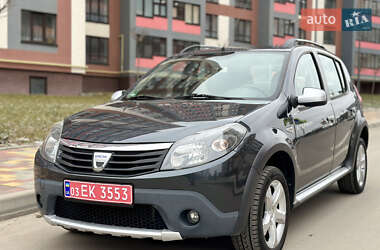 Dacia Sandero StepWay 2011