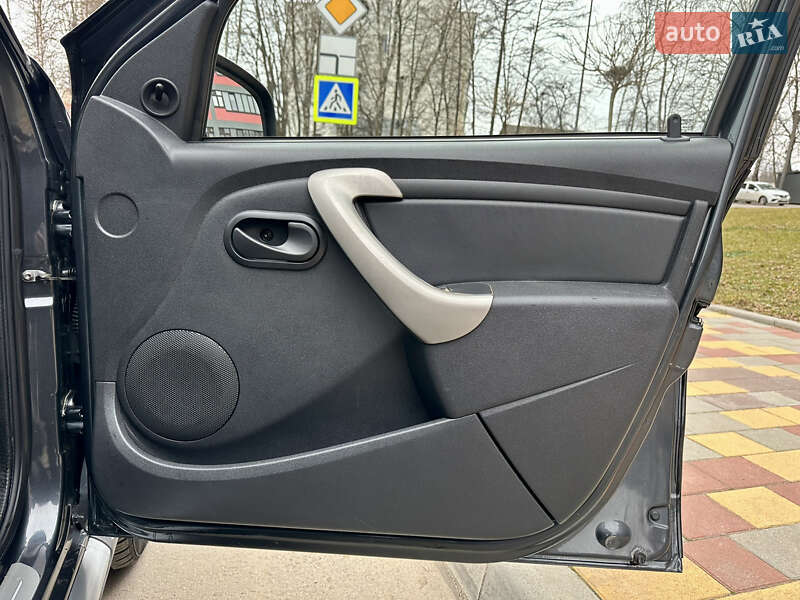 Внедорожник / Кроссовер Dacia Sandero StepWay 2011 в Тернополе