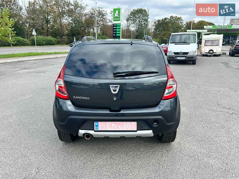 Внедорожник / Кроссовер Dacia Sandero StepWay 2012 в Львове