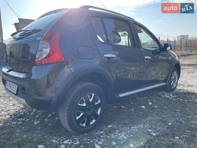 Внедорожник / Кроссовер Dacia Sandero StepWay 2010 в Тернополе