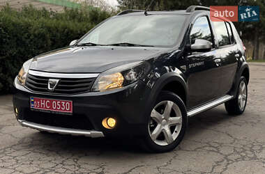 Внедорожник / Кроссовер Dacia Sandero StepWay 2012 в 