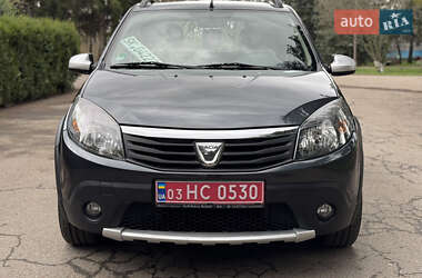 Внедорожник / Кроссовер Dacia Sandero StepWay 2012 в 