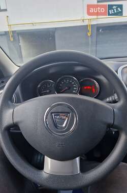 Внедорожник / Кроссовер Dacia Sandero StepWay 2012 в 