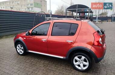 Внедорожник / Кроссовер Dacia Sandero StepWay 2010 в 