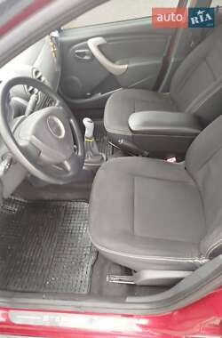 Внедорожник / Кроссовер Dacia Sandero StepWay 2010 в 