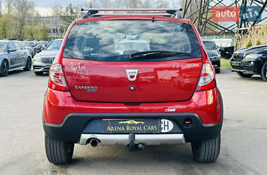 Внедорожник / Кроссовер Dacia Sandero StepWay 2011 в 