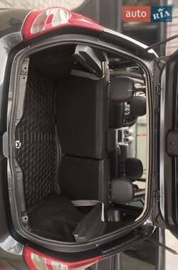 Внедорожник / Кроссовер Dacia Sandero StepWay 2012 в 