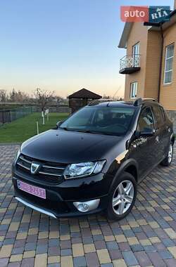 Внедорожник / Кроссовер Dacia Sandero StepWay 2012 в 