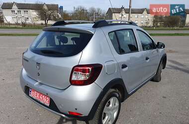 Внедорожник / Кроссовер Dacia Sandero StepWay 2015 в 