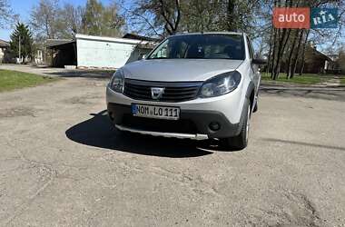 Внедорожник / Кроссовер Dacia Sandero StepWay 2011 в 