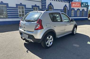 Внедорожник / Кроссовер Dacia Sandero StepWay 2011 в 