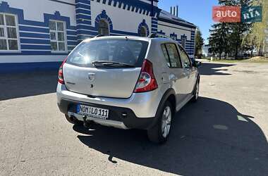 Внедорожник / Кроссовер Dacia Sandero StepWay 2011 в 