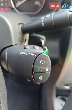 Позашляховик / Кросовер Dacia Sandero StepWay 2012 в 