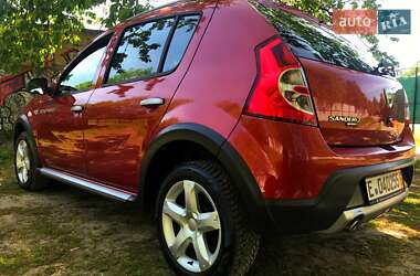 Позашляховик / Кросовер Dacia Sandero StepWay 2010 в Луцьку