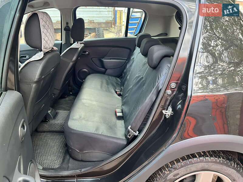 Внедорожник / Кроссовер Dacia Sandero StepWay 2015 в Виннице