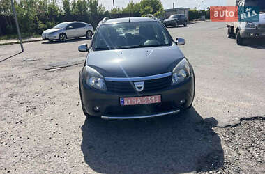 Внедорожник / Кроссовер Dacia Sandero StepWay 2010 в 