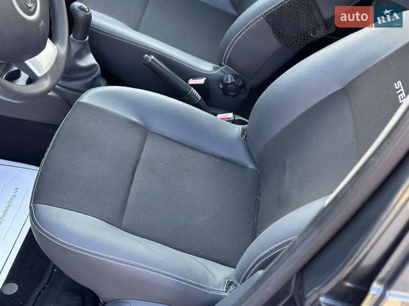 Позашляховик / Кросовер Dacia Sandero StepWay 2012 в Луцьку