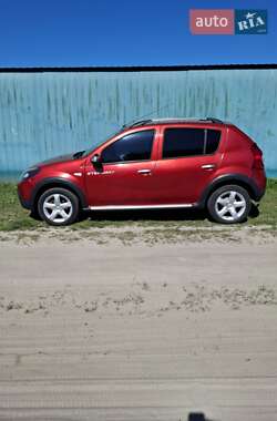 Позашляховик / Кросовер Dacia Sandero StepWay 2010 в Вараші