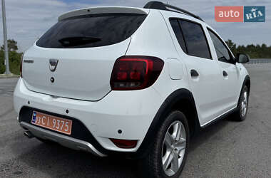 Внедорожник / Кроссовер Dacia Sandero StepWay 2019 в 