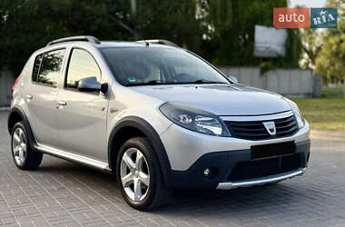 Внедорожник / Кроссовер Dacia Sandero StepWay 2011 в 