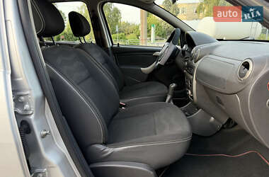 Внедорожник / Кроссовер Dacia Sandero StepWay 2011 в 