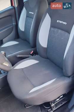 Внедорожник / Кроссовер Dacia Sandero StepWay 2013 в 