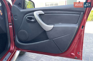 Внедорожник / Кроссовер Dacia Sandero StepWay 2011 в 