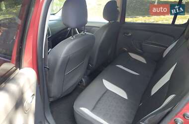 Внедорожник / Кроссовер Dacia Sandero StepWay 2014 в 