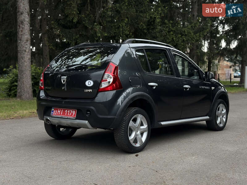 Внедорожник / Кроссовер Dacia Sandero StepWay 2011 в Умани