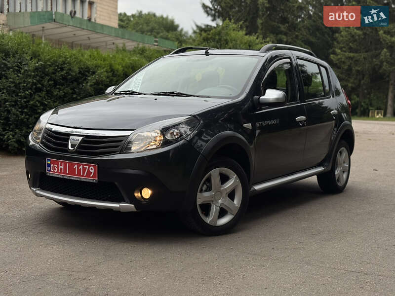 Внедорожник / Кроссовер Dacia Sandero StepWay 2011 в Умани