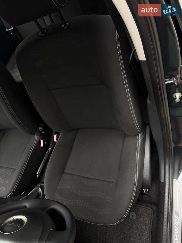 Внедорожник / Кроссовер Dacia Sandero StepWay 2011 в Умани