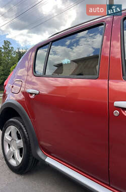 Внедорожник / Кроссовер Dacia Sandero StepWay 2010 в 