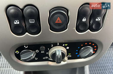 Внедорожник / Кроссовер Dacia Sandero StepWay 2010 в 