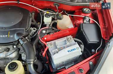 Внедорожник / Кроссовер Dacia Sandero StepWay 2010 в 