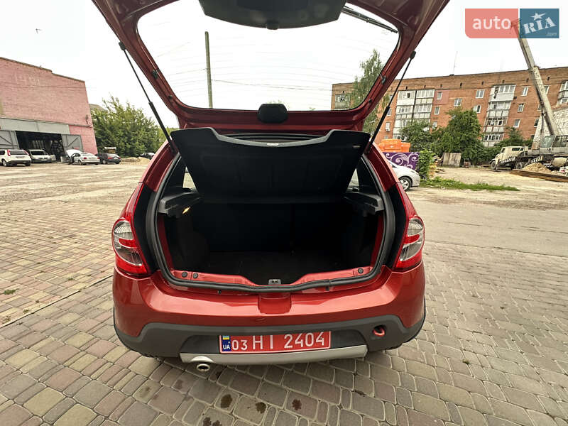 Внедорожник / Кроссовер Dacia Sandero StepWay 2010 в Нежине