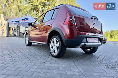 Внедорожник / Кроссовер Dacia Sandero StepWay 2009 в 