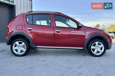 Внедорожник / Кроссовер Dacia Sandero StepWay 2009 в 
