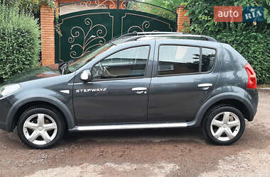 Внедорожник / Кроссовер Dacia Sandero StepWay 2012 в Чернигове